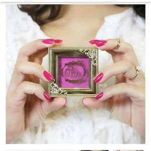Pretty Vulgar Blush
